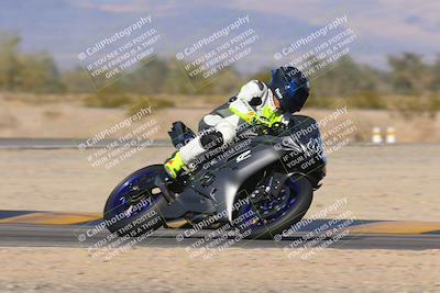 media/Dec-15-2023-Apex Assassins (Fri) [[91f19fb1c7]]/Trackday 2/Session 2 (Turn 4)/